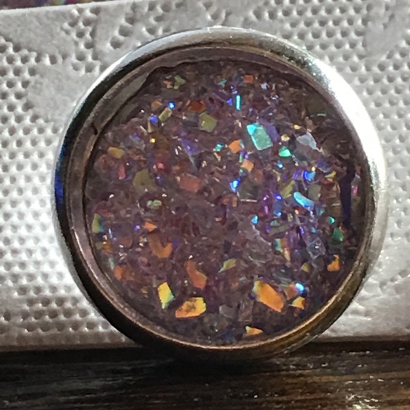 Purple Lavender Druzy Earrings - Picture 5 of 7